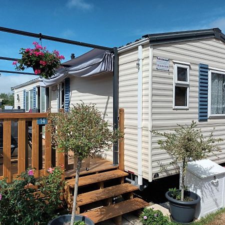 סן-פר-סור-מר La Chanterie Agreable Mobil-Home Residentiel Normand מראה חיצוני תמונה