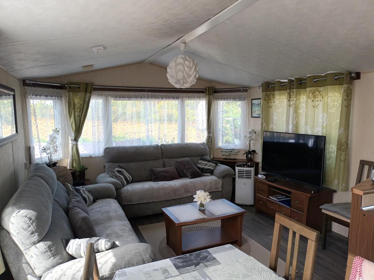 סן-פר-סור-מר La Chanterie Agreable Mobil-Home Residentiel Normand מראה חיצוני תמונה
