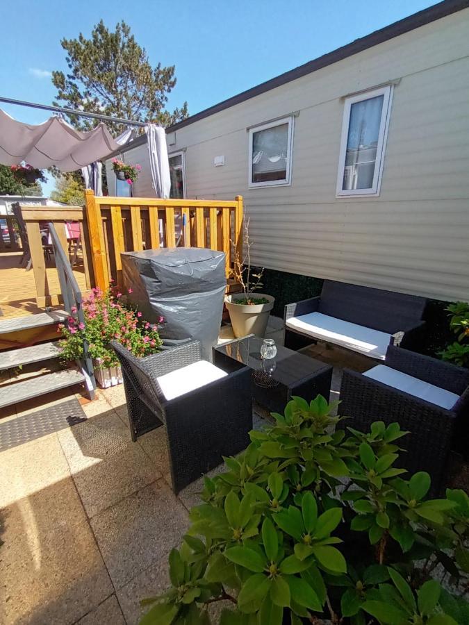 סן-פר-סור-מר La Chanterie Agreable Mobil-Home Residentiel Normand מראה חיצוני תמונה