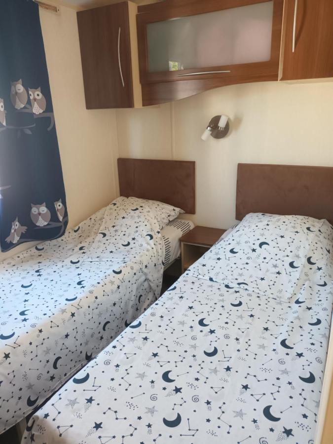 סן-פר-סור-מר La Chanterie Agreable Mobil-Home Residentiel Normand מראה חיצוני תמונה